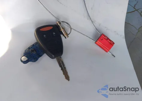 2005 Chrysler 300 Touring from USA, damaged, VIN 2C3JA53G25H157379